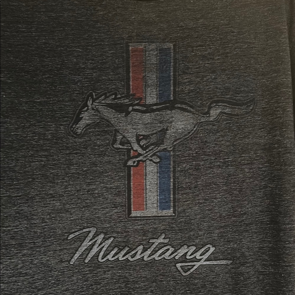 5/$20 Men's Ford Mustang Gray T-Shirt